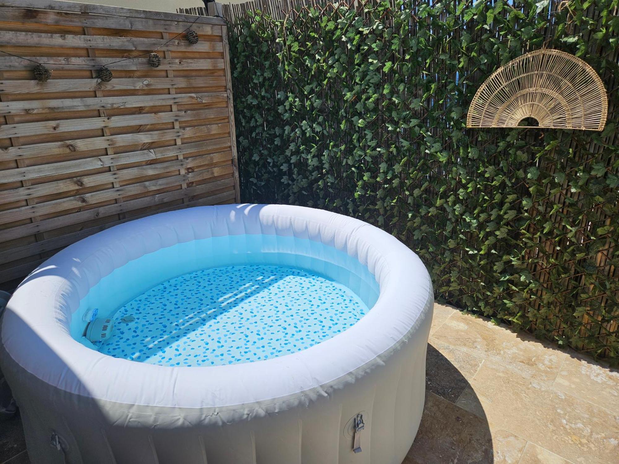 Havre De Paix Climatise Vers Gordes - Spa & Nature Beaumettes Exterior foto